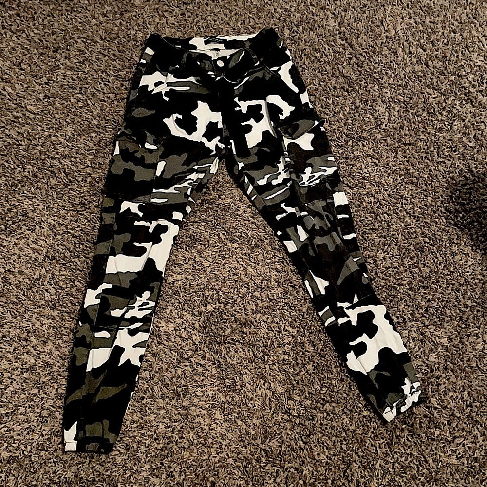 Black, Grey, and White Camo Pants With Belt